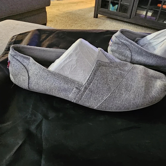 Bobs by Sketchers Silver shoes - Picture 5 of 8